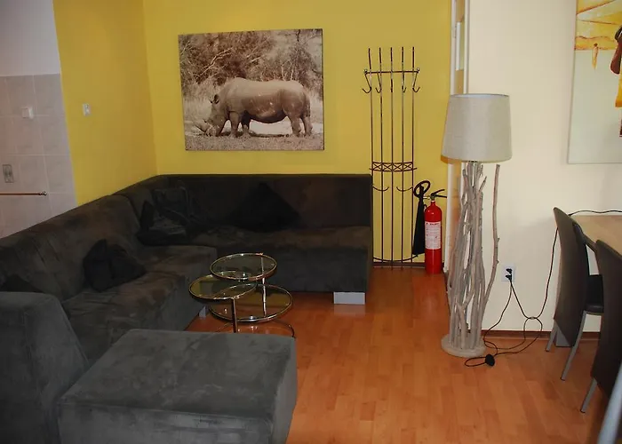 Aanhetgrotebos سليناكين